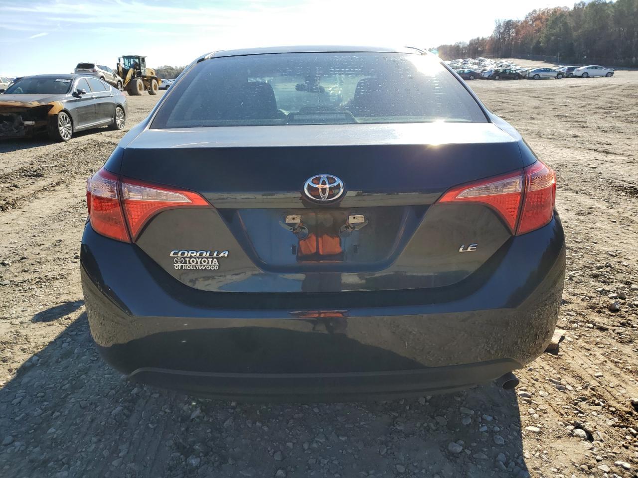 2018 TOYOTA COROLLA L - Image 6