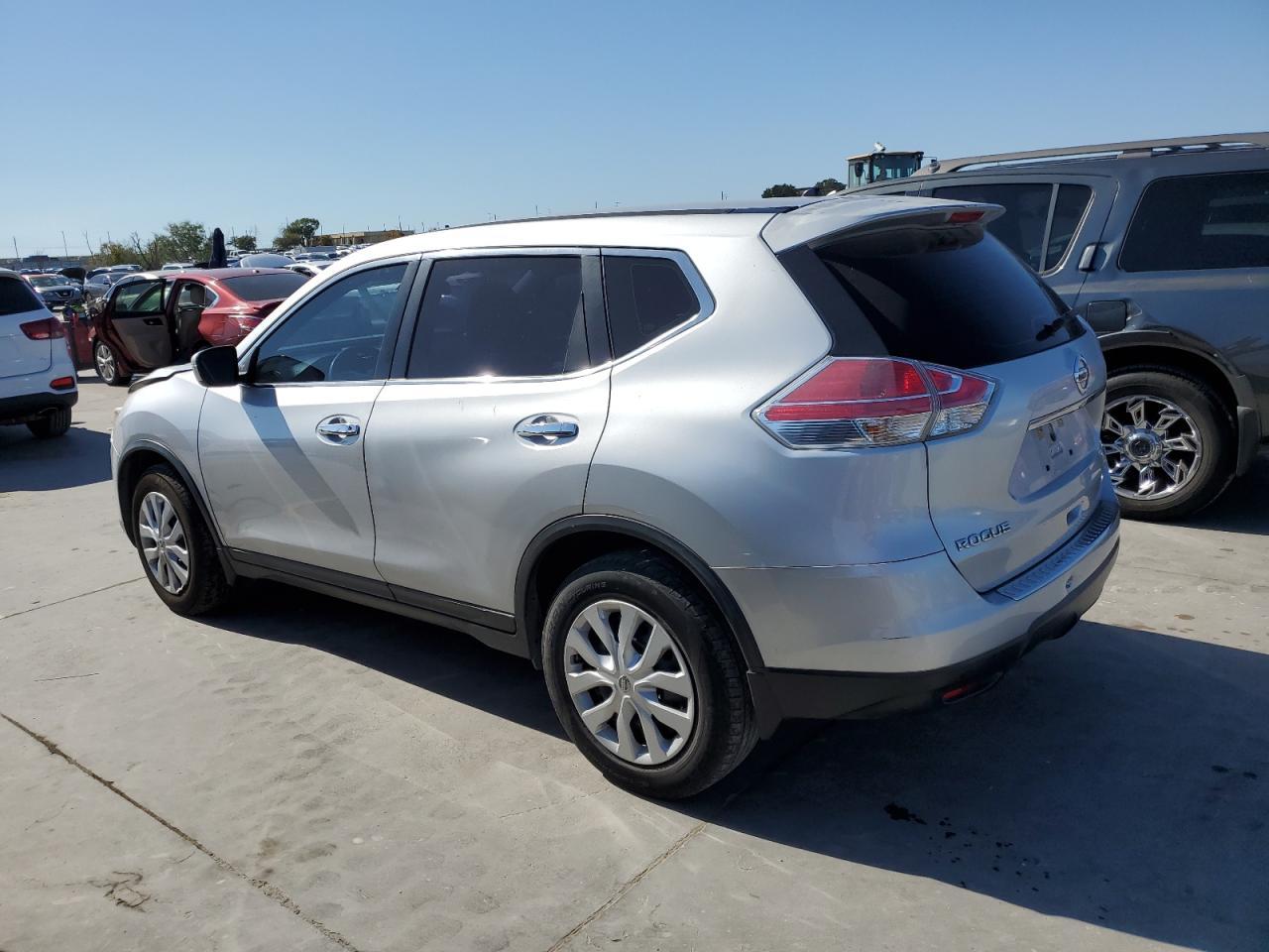 2015 NISSAN ROGUE S - Image 2