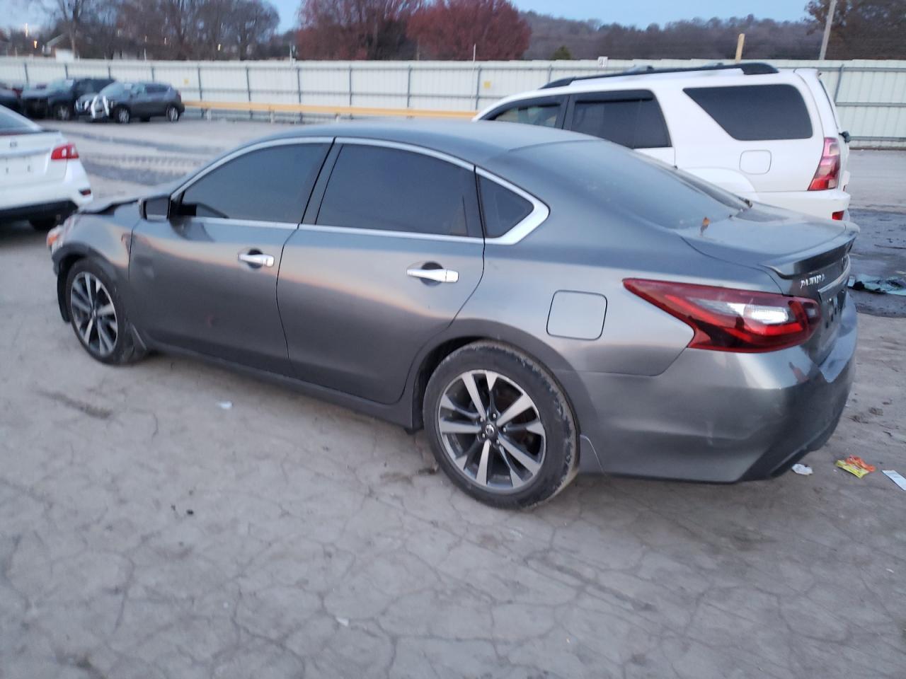 2017 NISSAN ALTIMA 2.5 - Фото 2