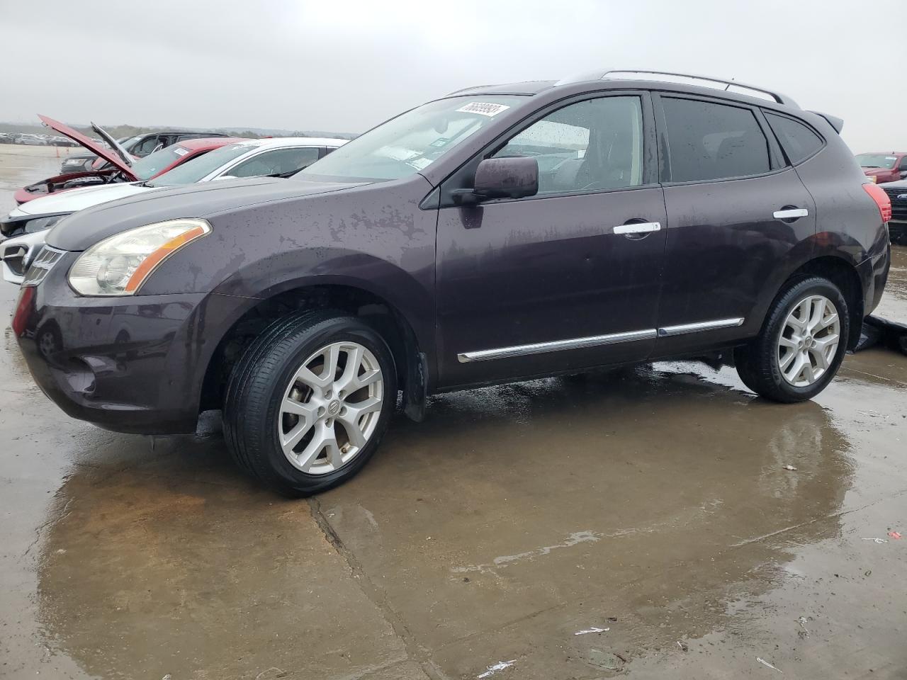 2013 NISSAN ROGUE S