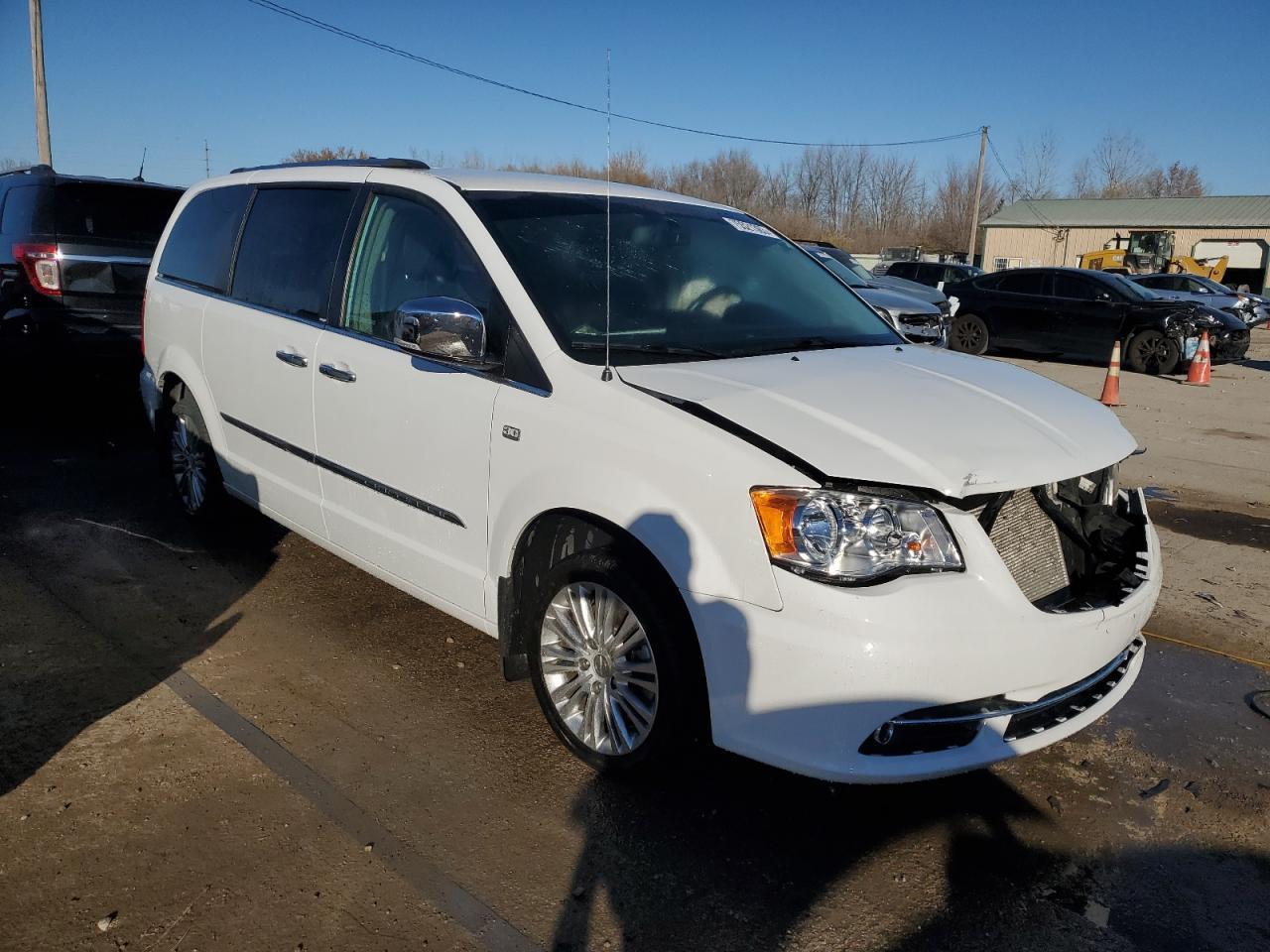 2014 CHRYSLER TOWN & COU - Фото 4