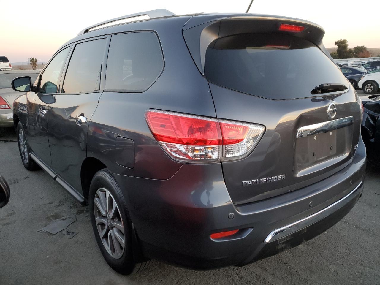 2013 NISSAN PATHFINDER - Image 2