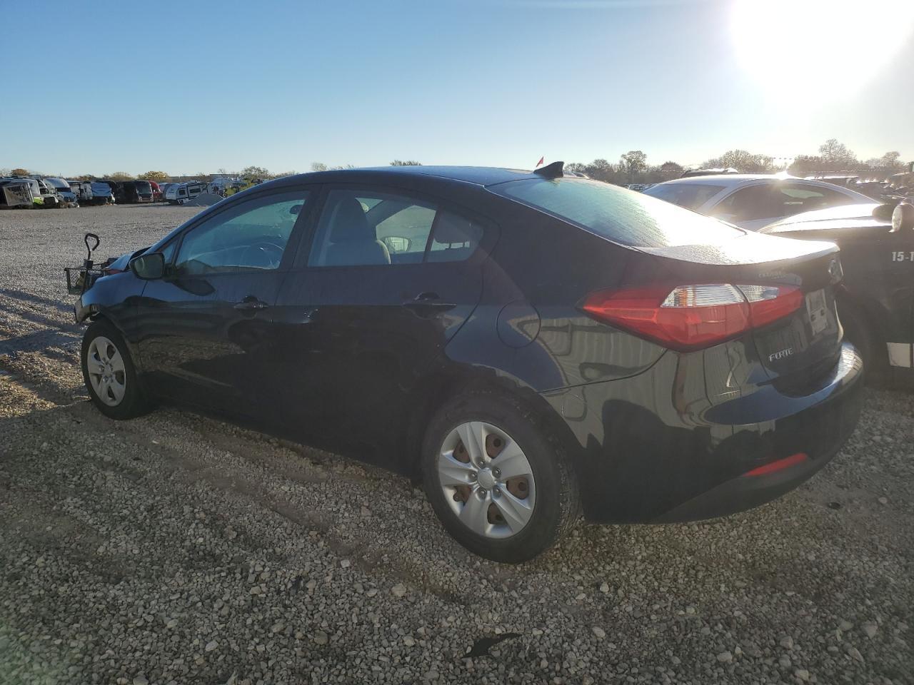2015 KIA FORTE LX - Фото 2