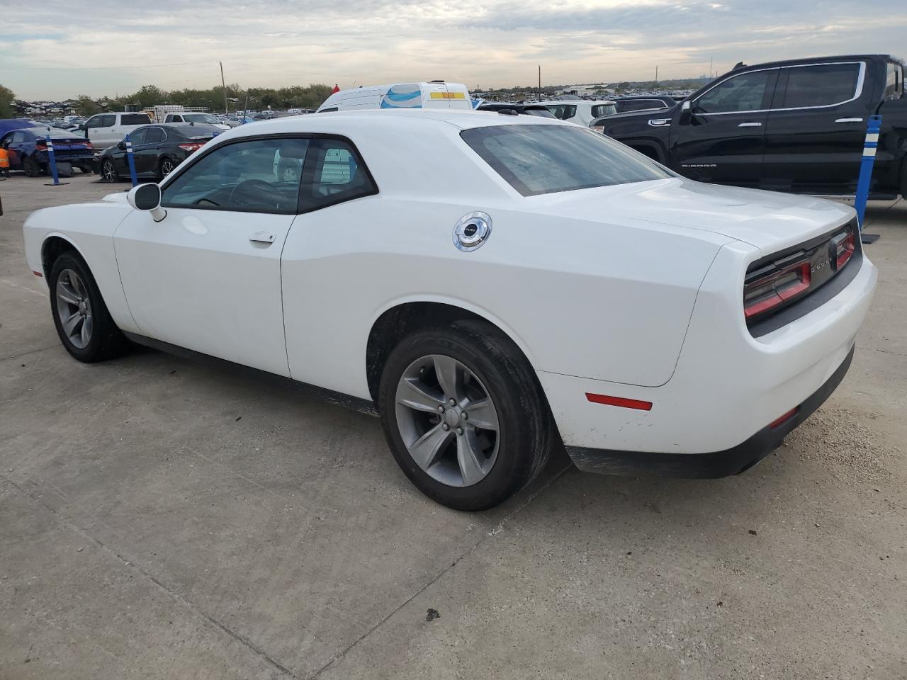 2015 DODGE CHALLENGER - Image 2