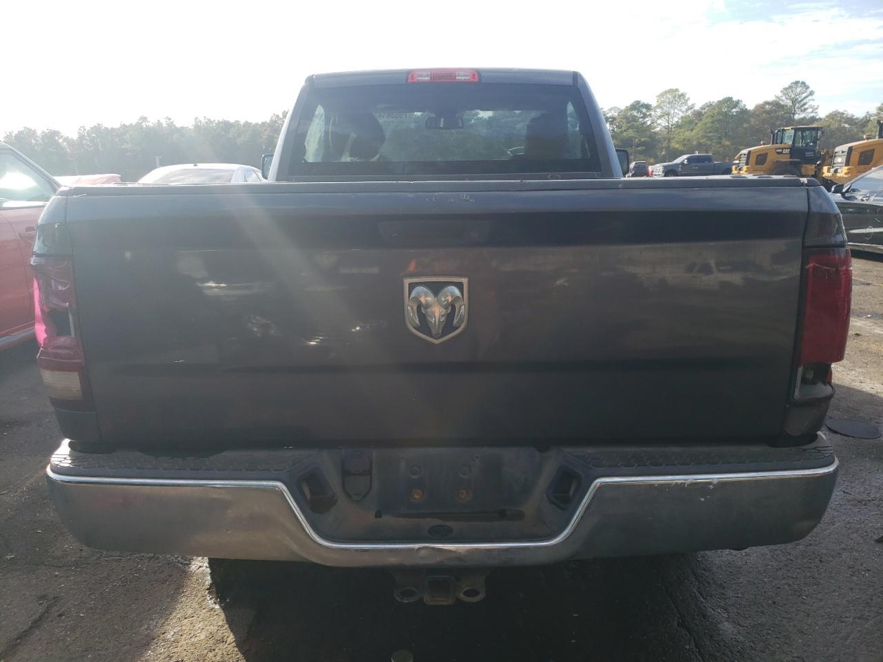 2014 RAM 1500 ST - Фото 6