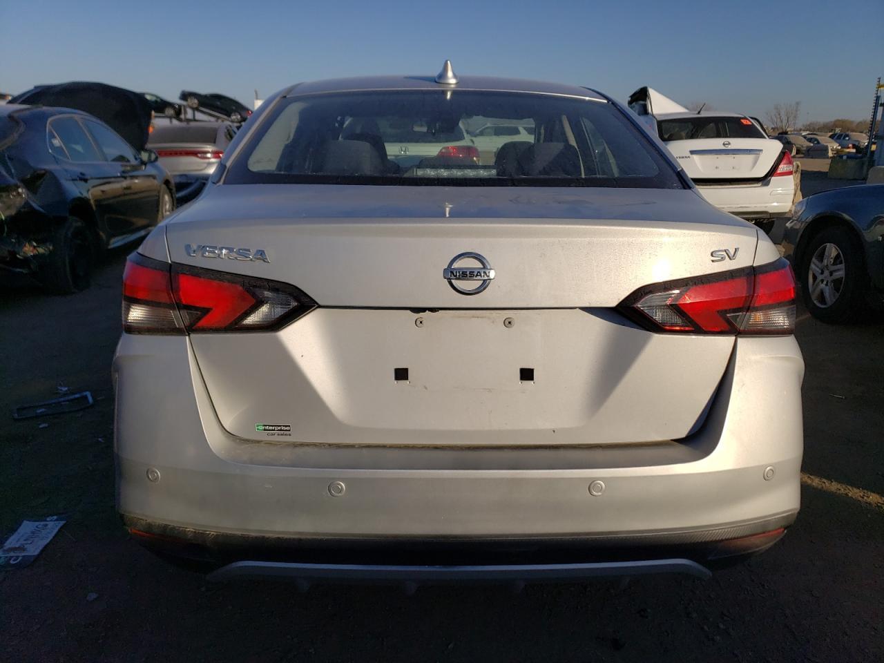 2021 NISSAN VERSA SV - Фото 6