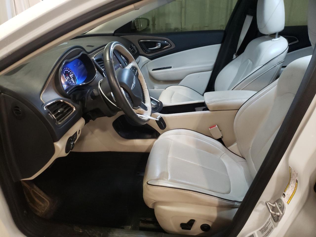 2015 CHRYSLER 200 C - Фото 7