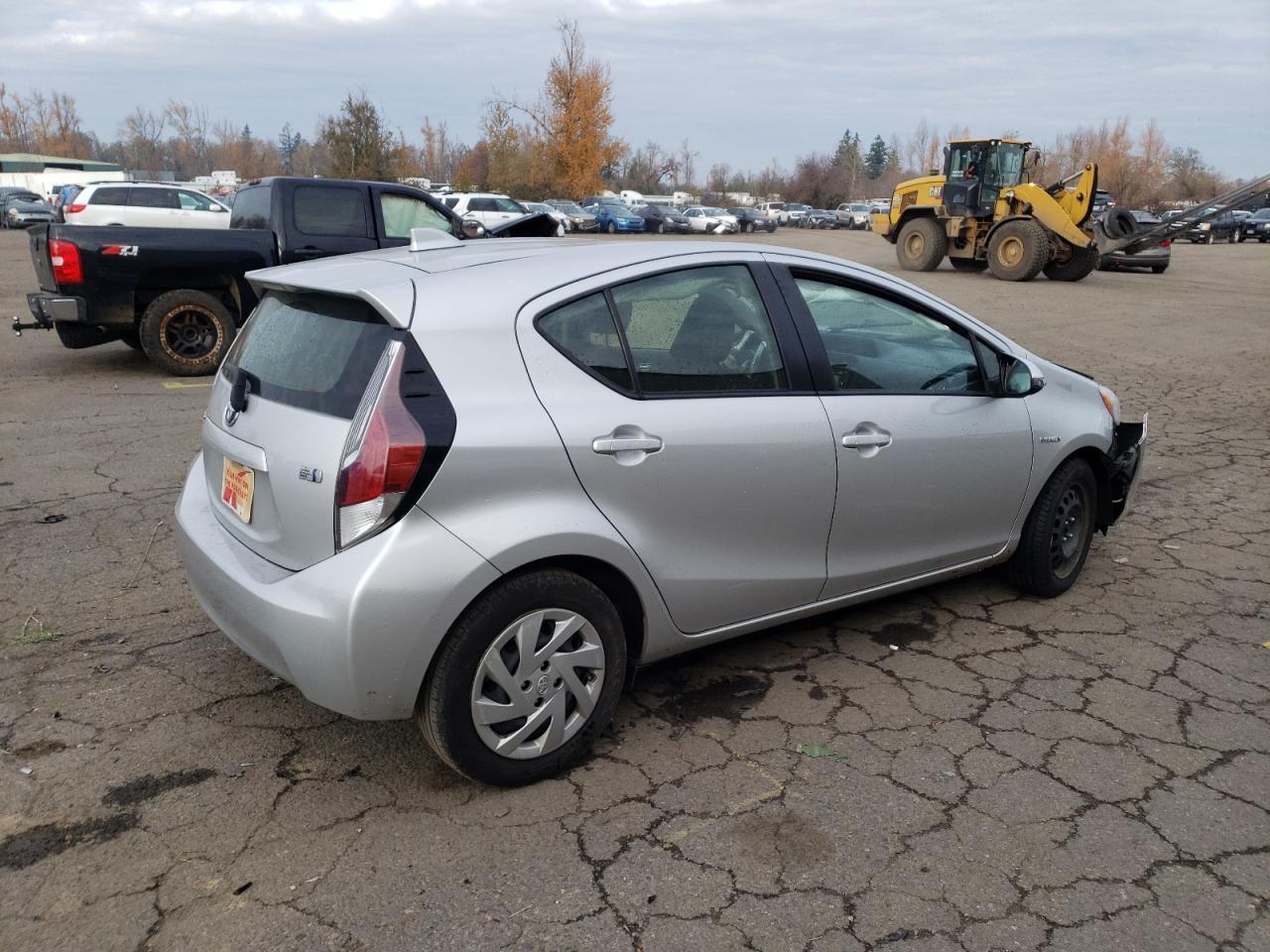 2015 TOYOTA PRIUS C - Image 3