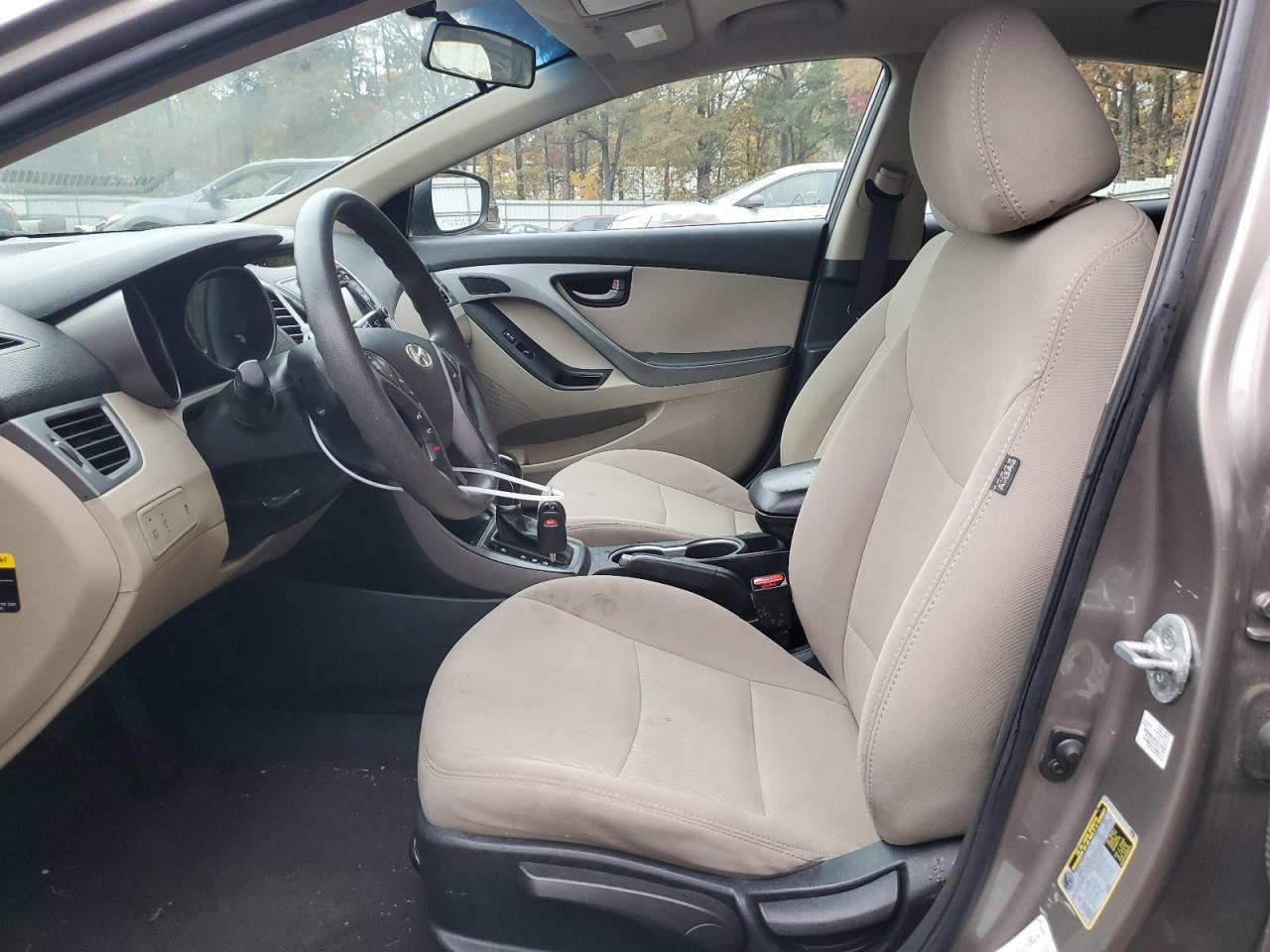 2015 HYUNDAI ELANTRA SE - Фото 7