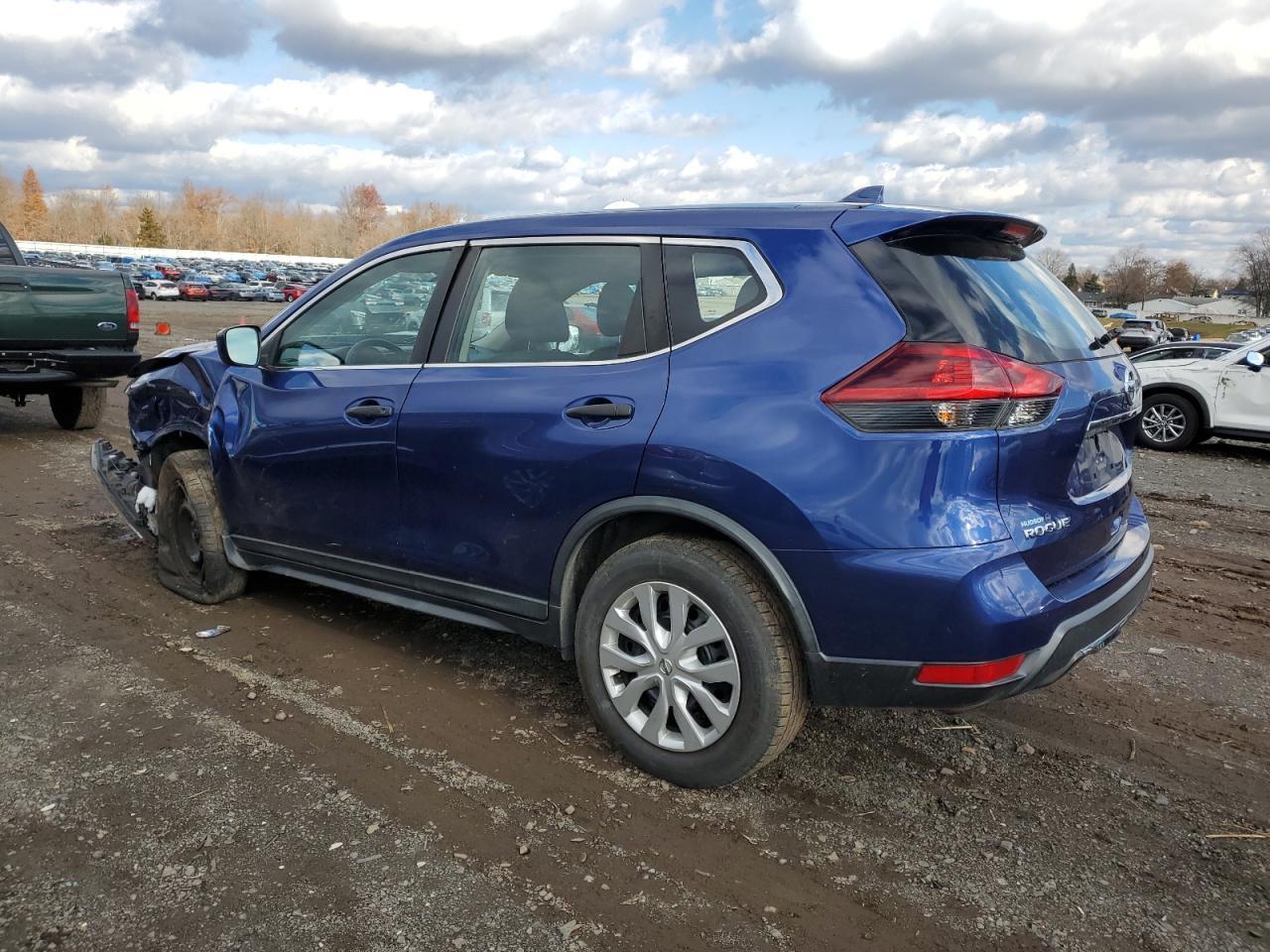 2018 NISSAN ROGUE S - Image 2