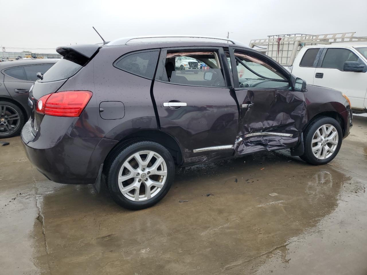 2013 NISSAN ROGUE S - Image 3