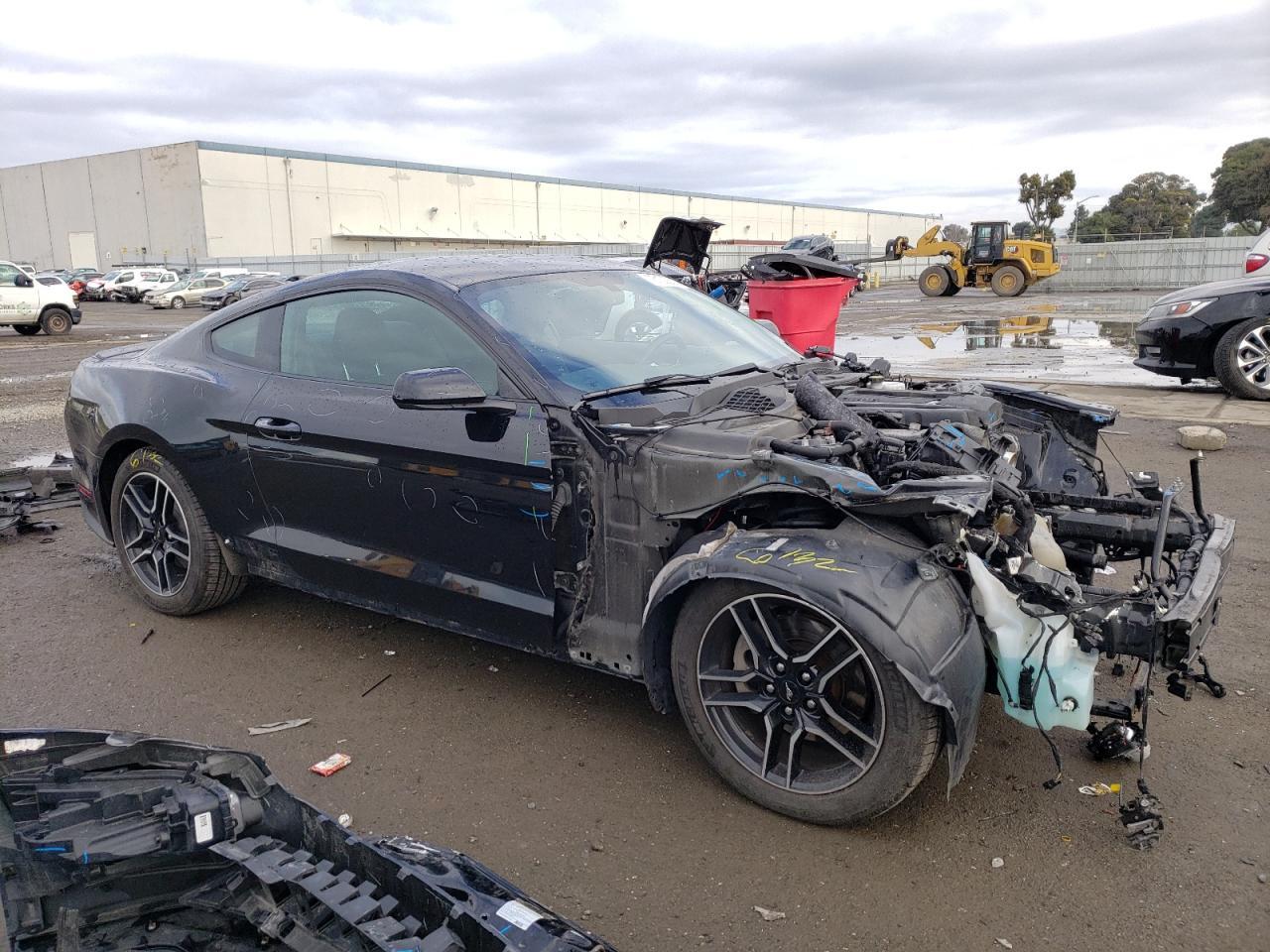 2018 FORD MUSTANG - Фото 4