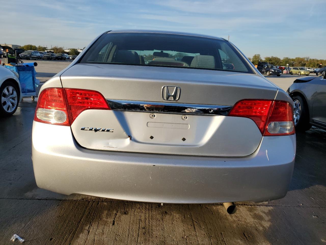2011 HONDA CIVIC LX - Image 6