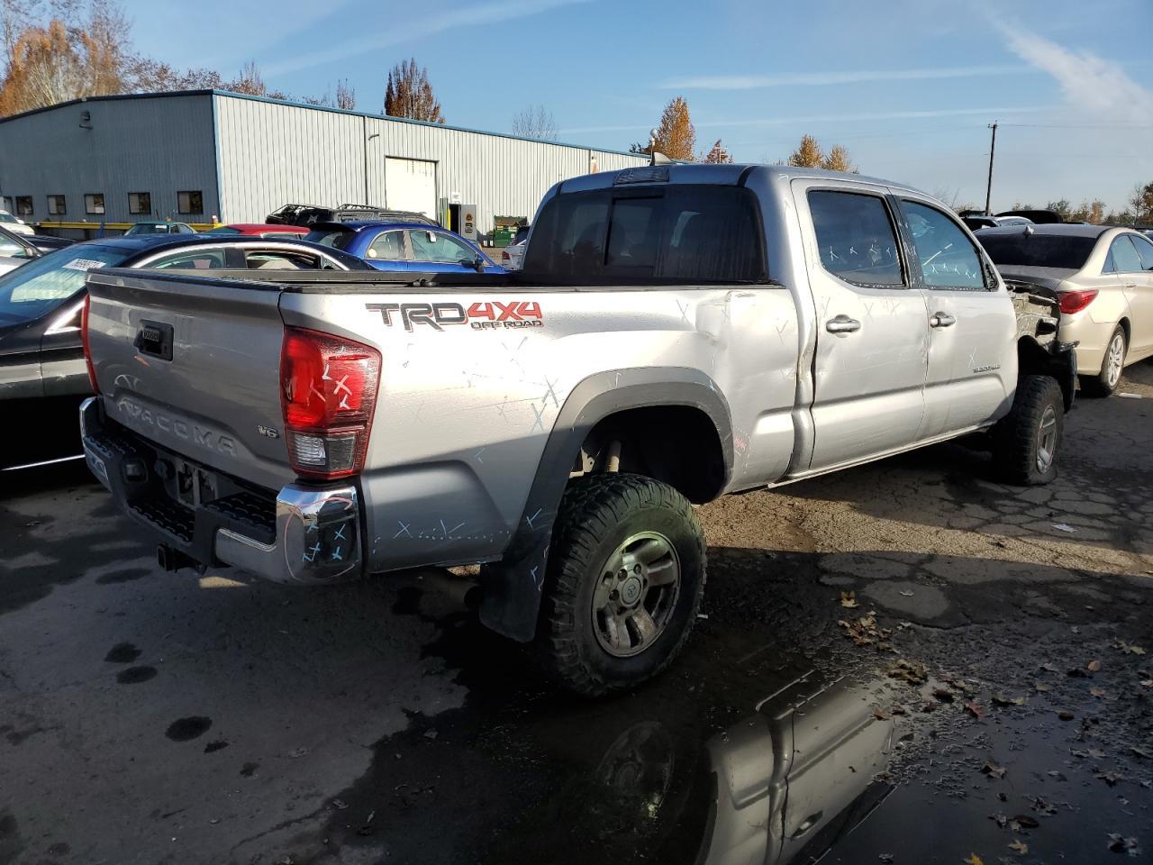 2019 TOYOTA TACOMA DOU - Фото 3