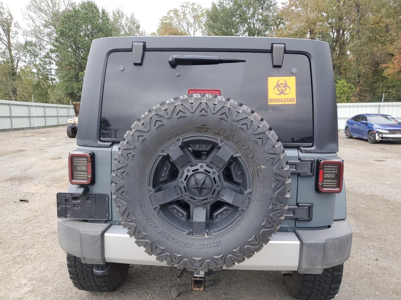 2014 JEEP WRANGLER U - Image 6