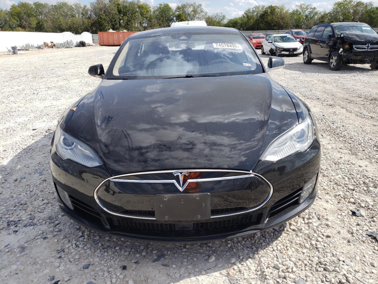 2015 TESLA MODEL S - Image 5
