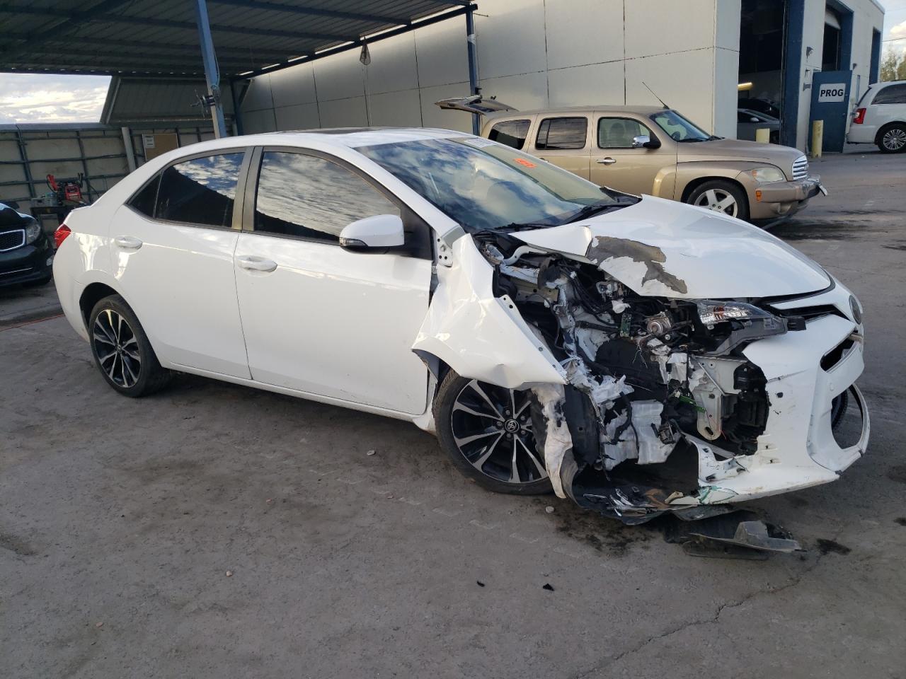2018 TOYOTA COROLLA L - Image 4