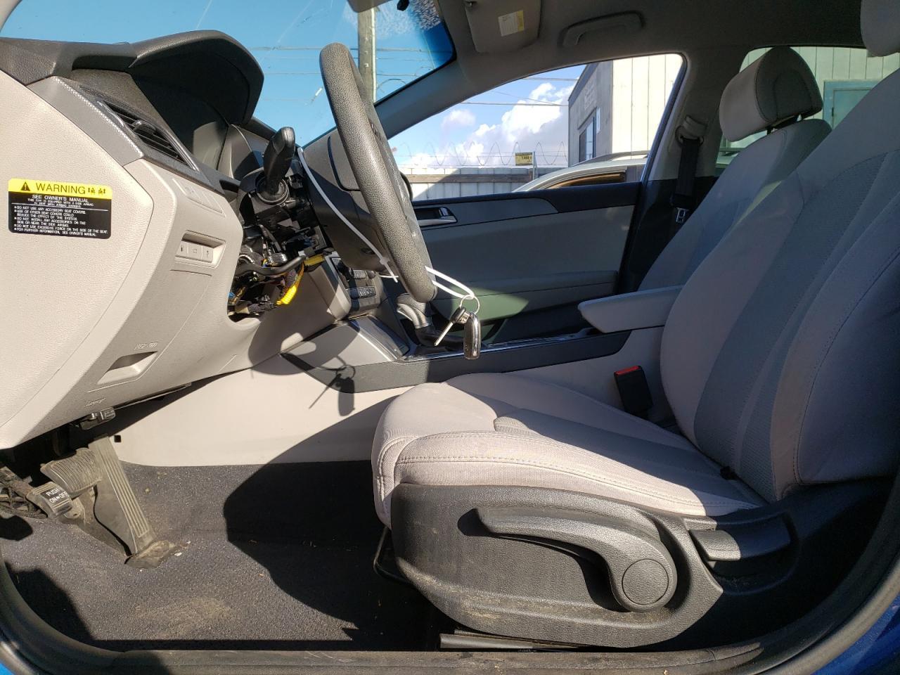 2017 HYUNDAI SONATA SE - Image 7