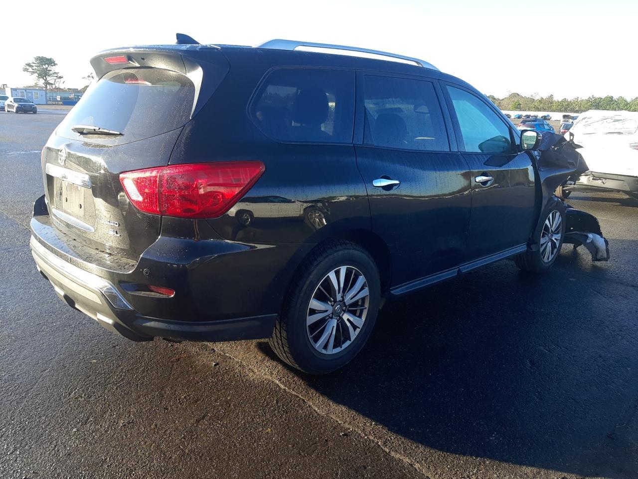 2019 NISSAN PATHFINDER - Фото 3