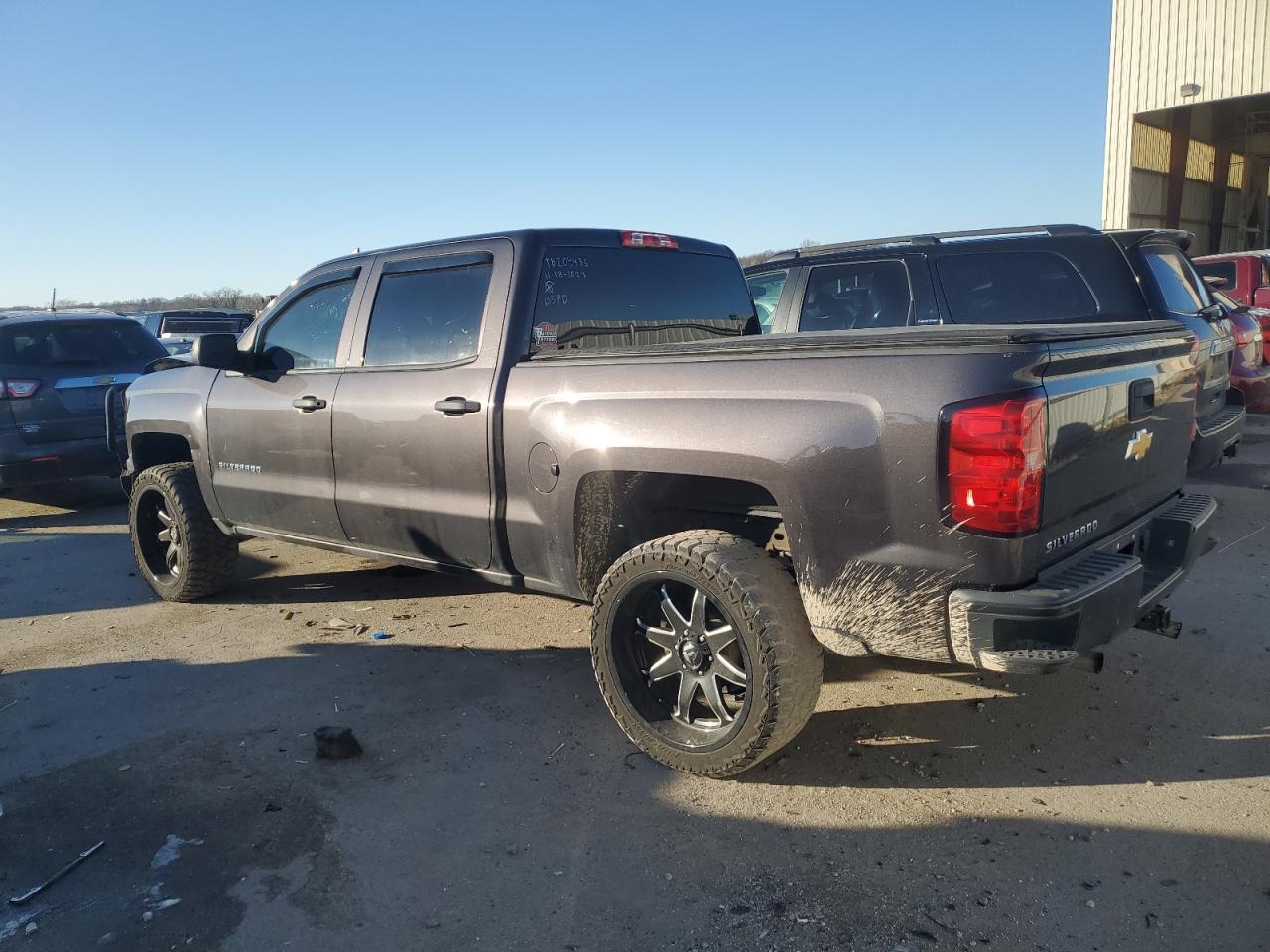 2015 CHEVROLET SILVERADO - Image 2