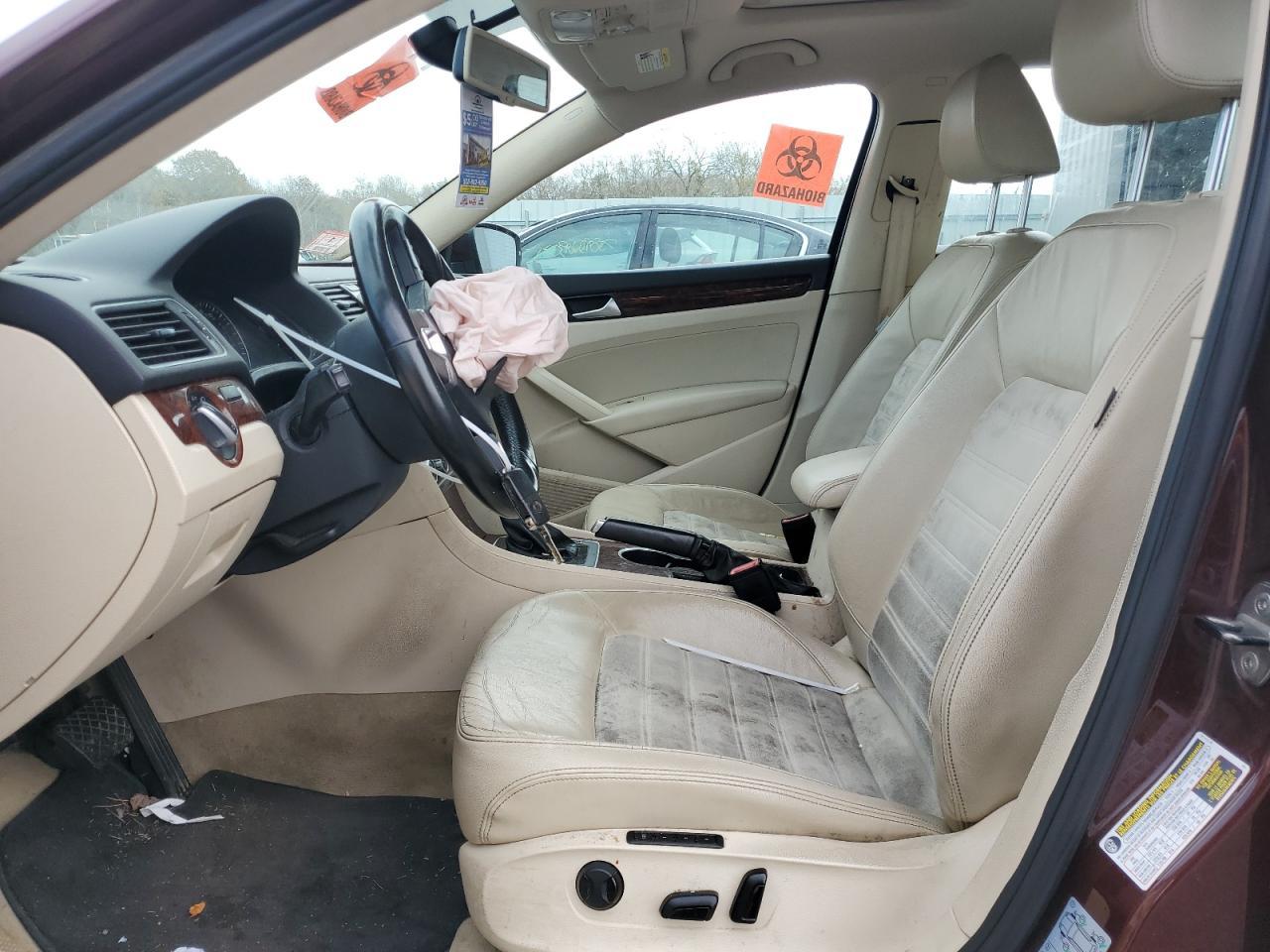 2013 VOLKSWAGEN PASSAT SEL - Image 7