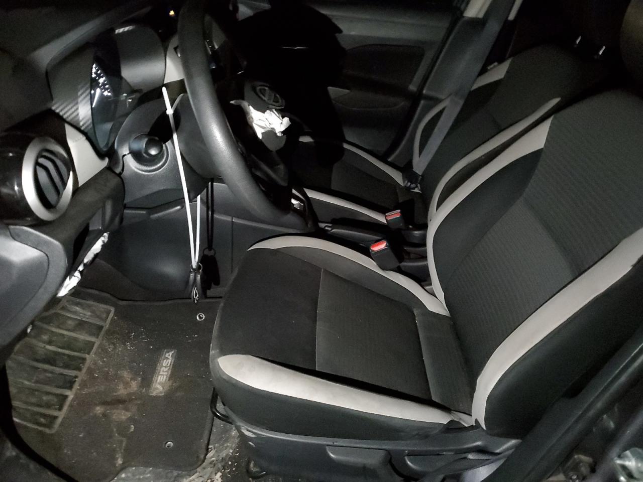 2021 NISSAN VERSA SV - Фото 7