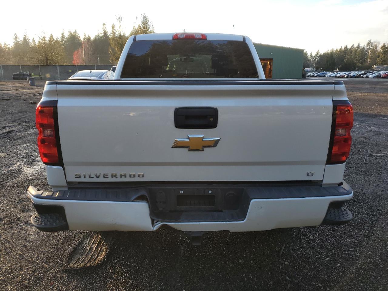 2017 CHEVROLET SILVERADO - Image 6