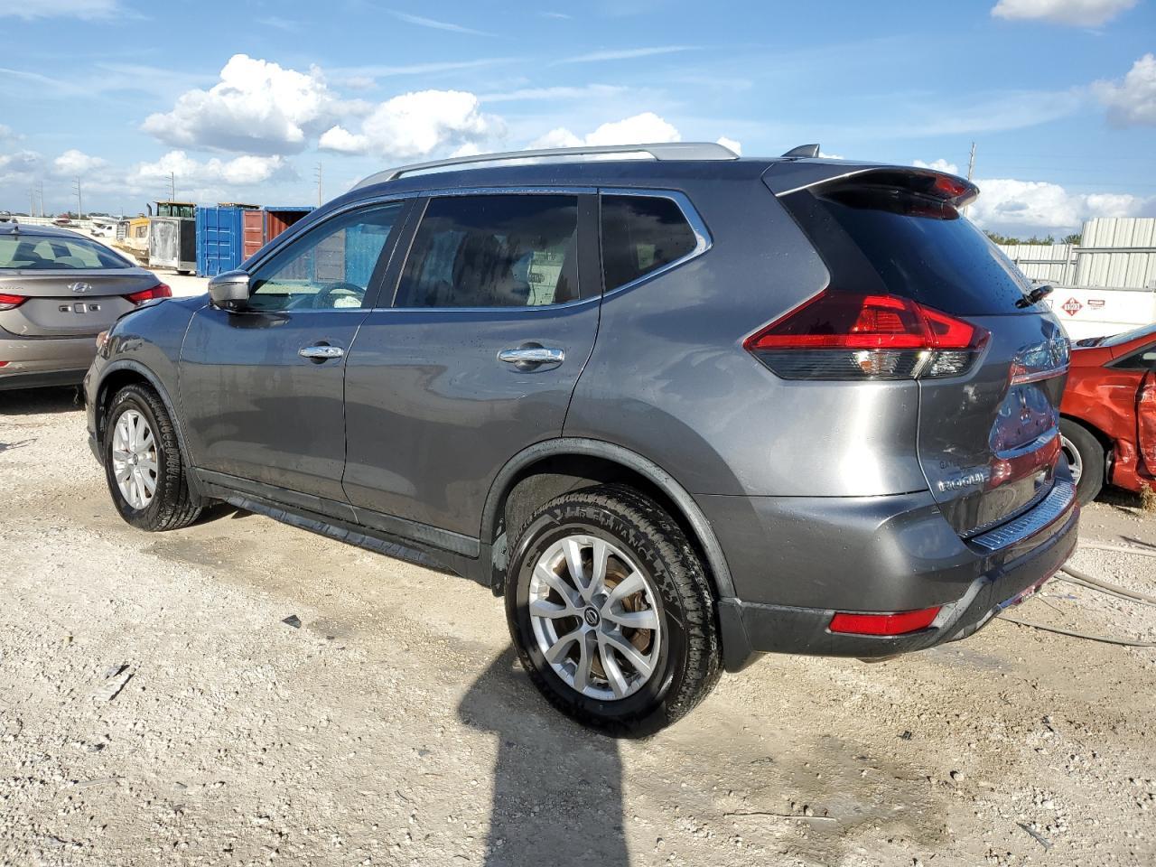 2018 NISSAN ROGUE S - Image 2
