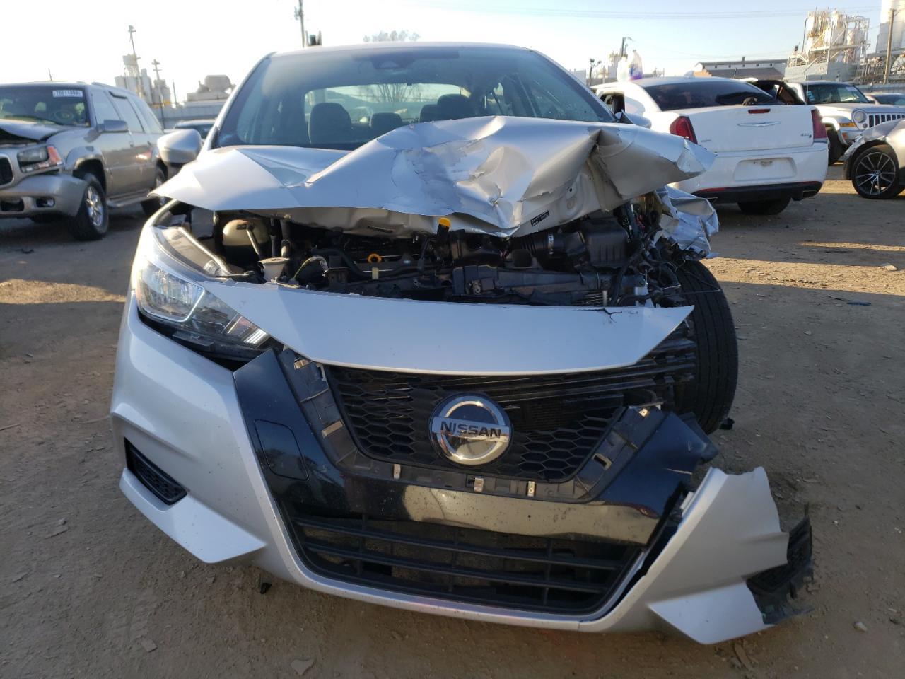 2021 NISSAN VERSA SV - Фото 5