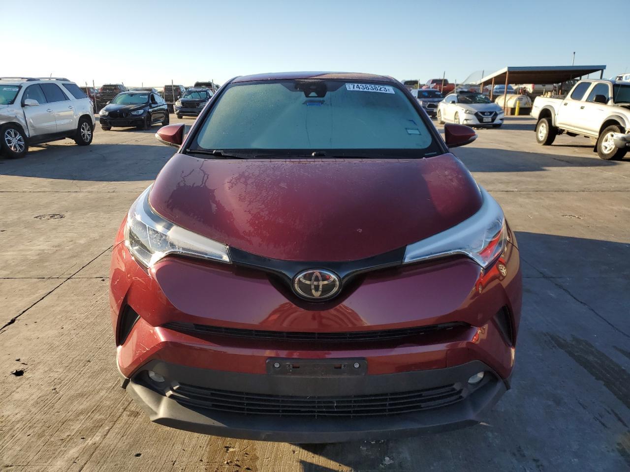 2019 TOYOTA C-HR XLE - Image 5