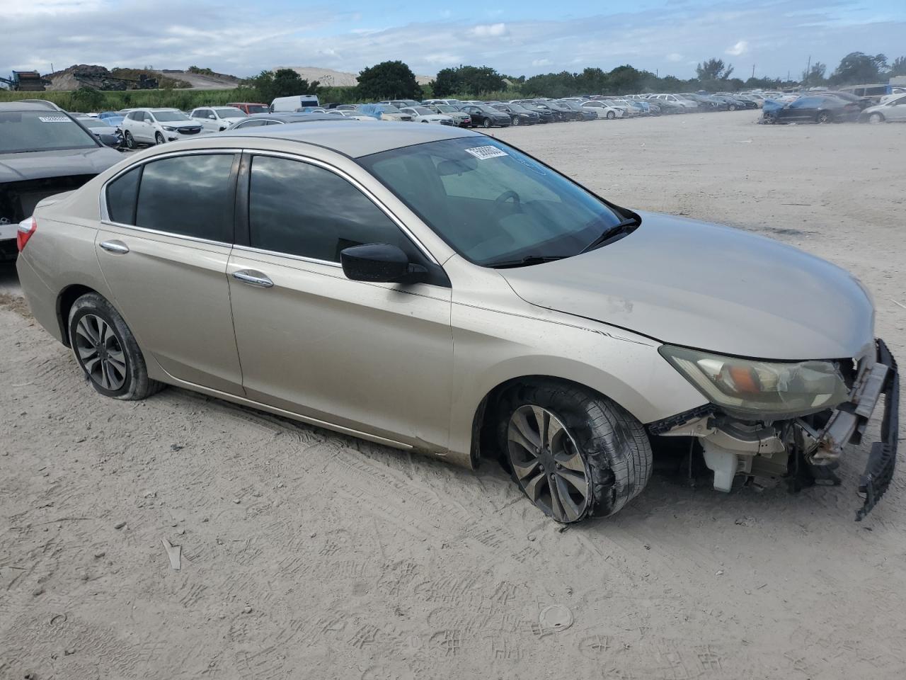 2014 HONDA ACCORD LX - Image 4