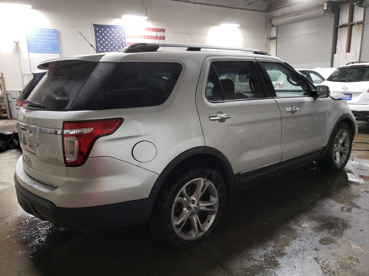 2013 FORD EXPLORER L - Image 3
