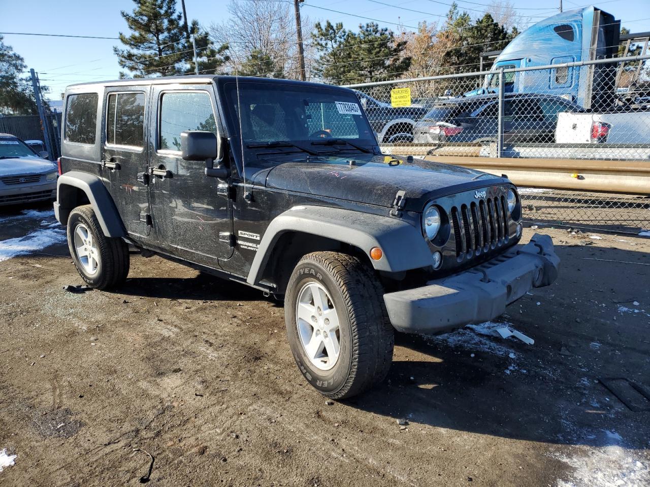 2015 JEEP WRANGLER U - Image 4