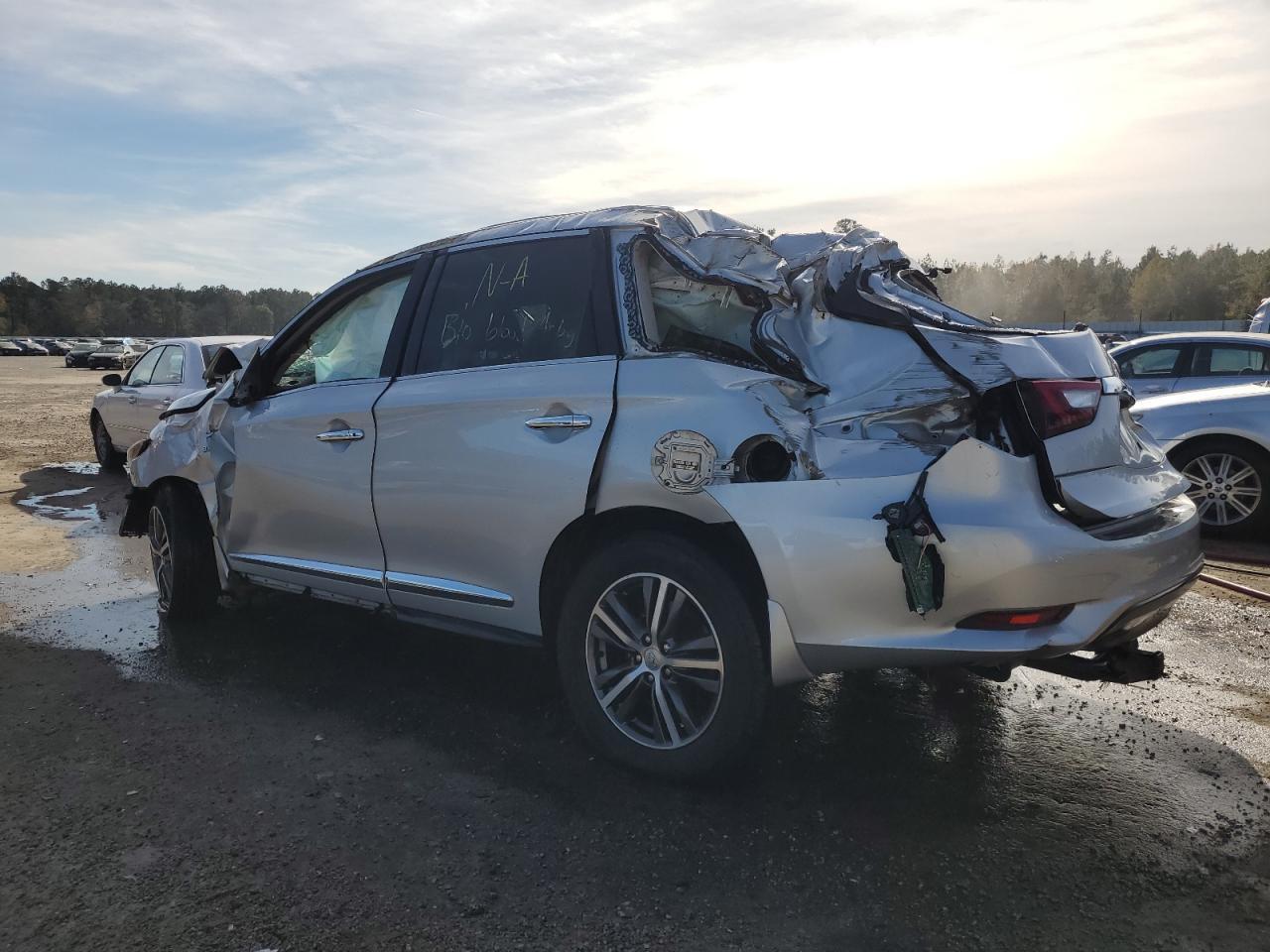 2019 INFINITI QX60 LUXE - Image 2