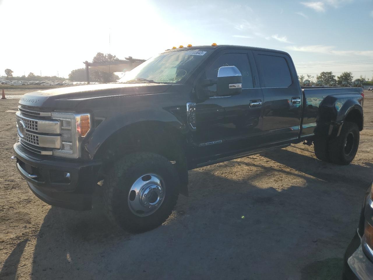 2017 FORD F350 SUPER