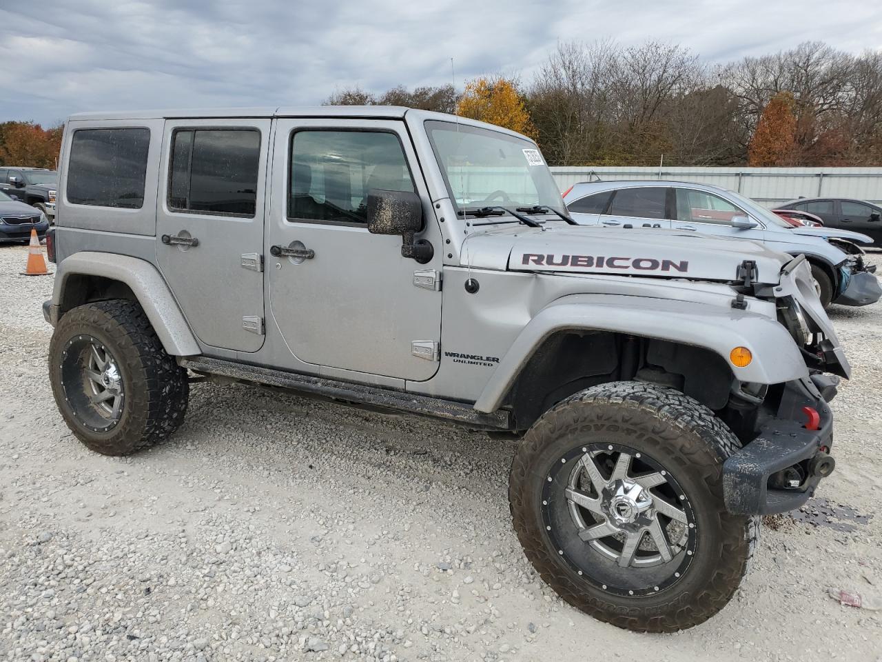 2017 JEEP WRANGLER U - Image 4