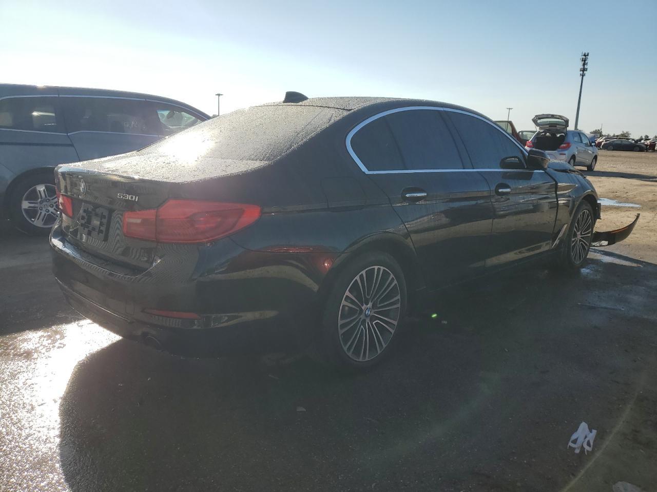 2018 BMW 530 XI - Фото 3