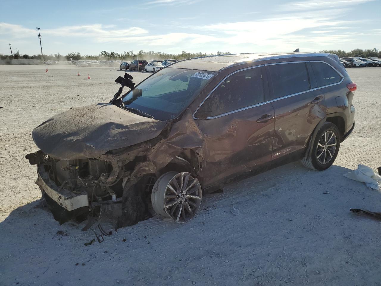 2019 TOYOTA HIGHLANDER
