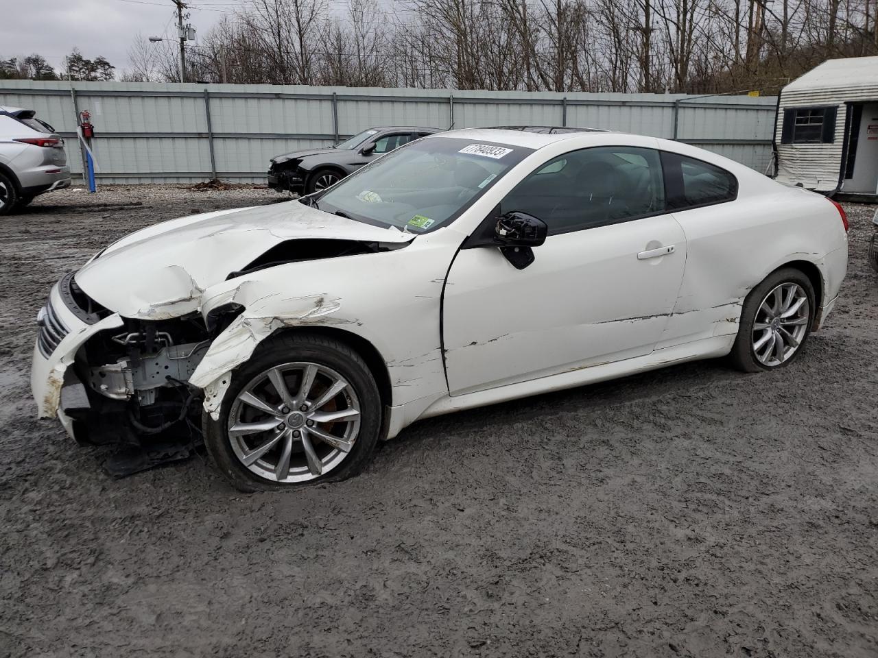 2011 INFINITI G37