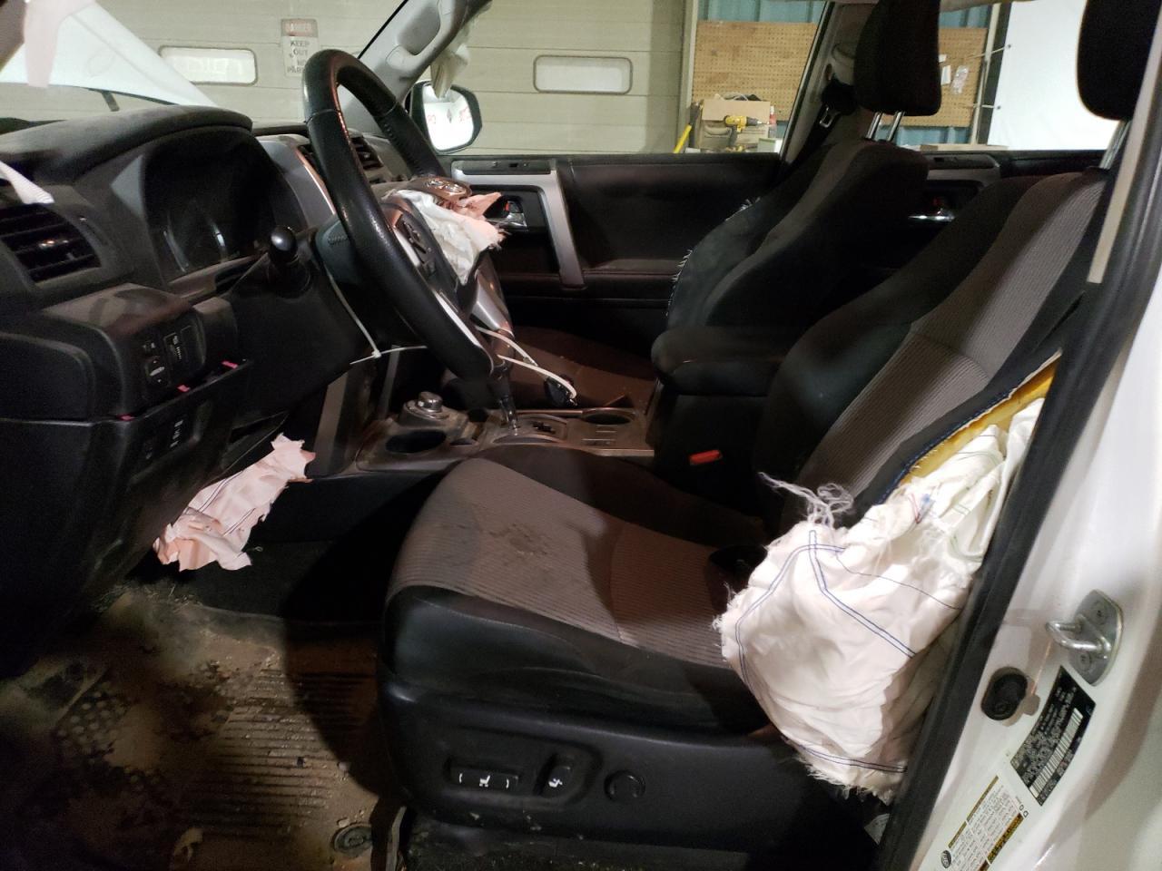 2017 TOYOTA 4RUNNER SR - Image 7