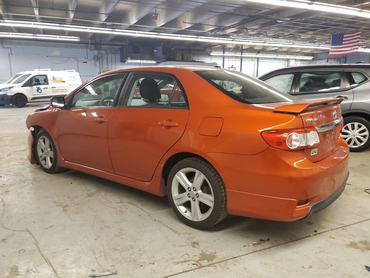 2013 TOYOTA COROLLA BA - Фото 2