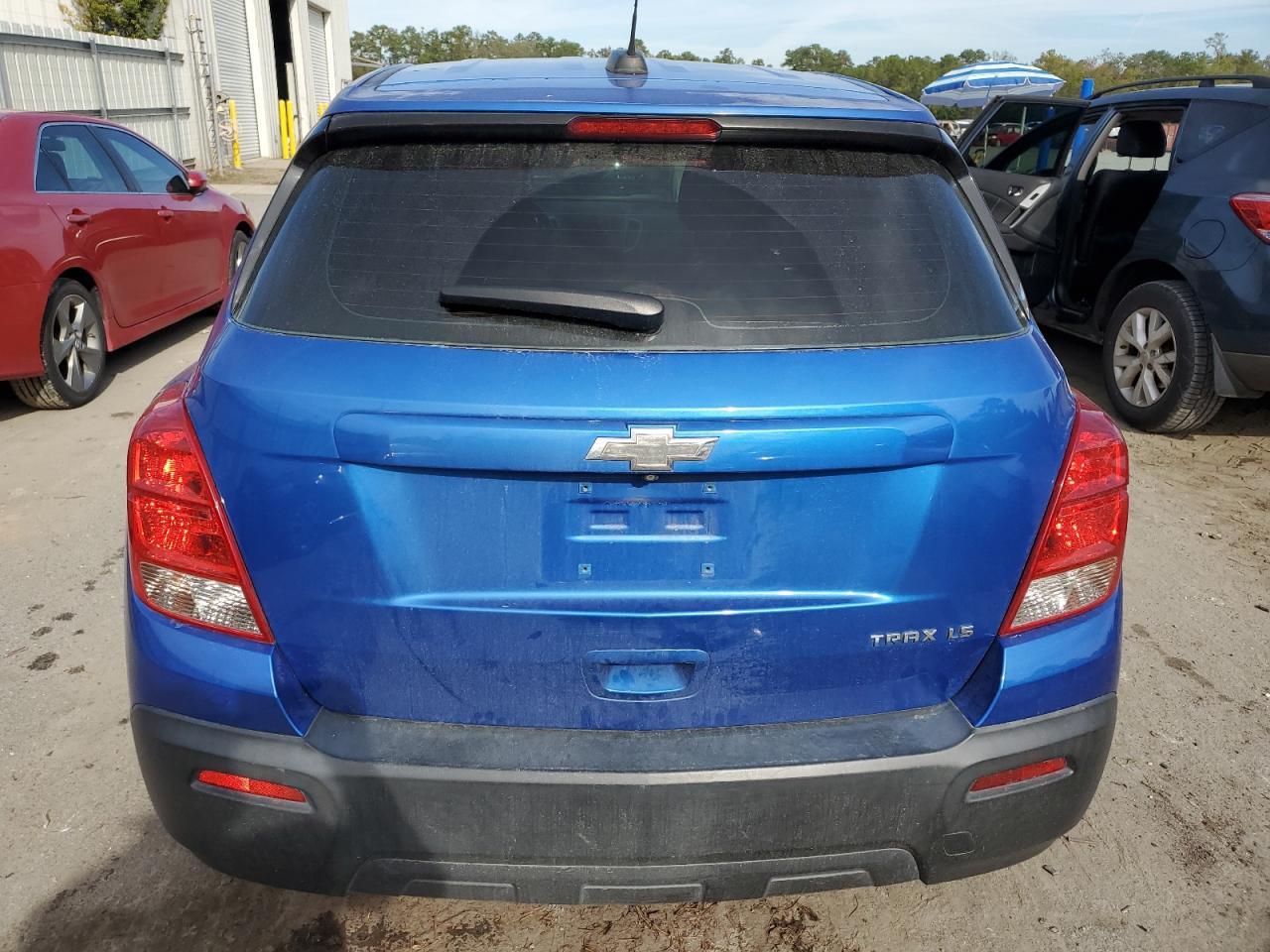 2015 CHEVROLET TRAX LS - Image 6