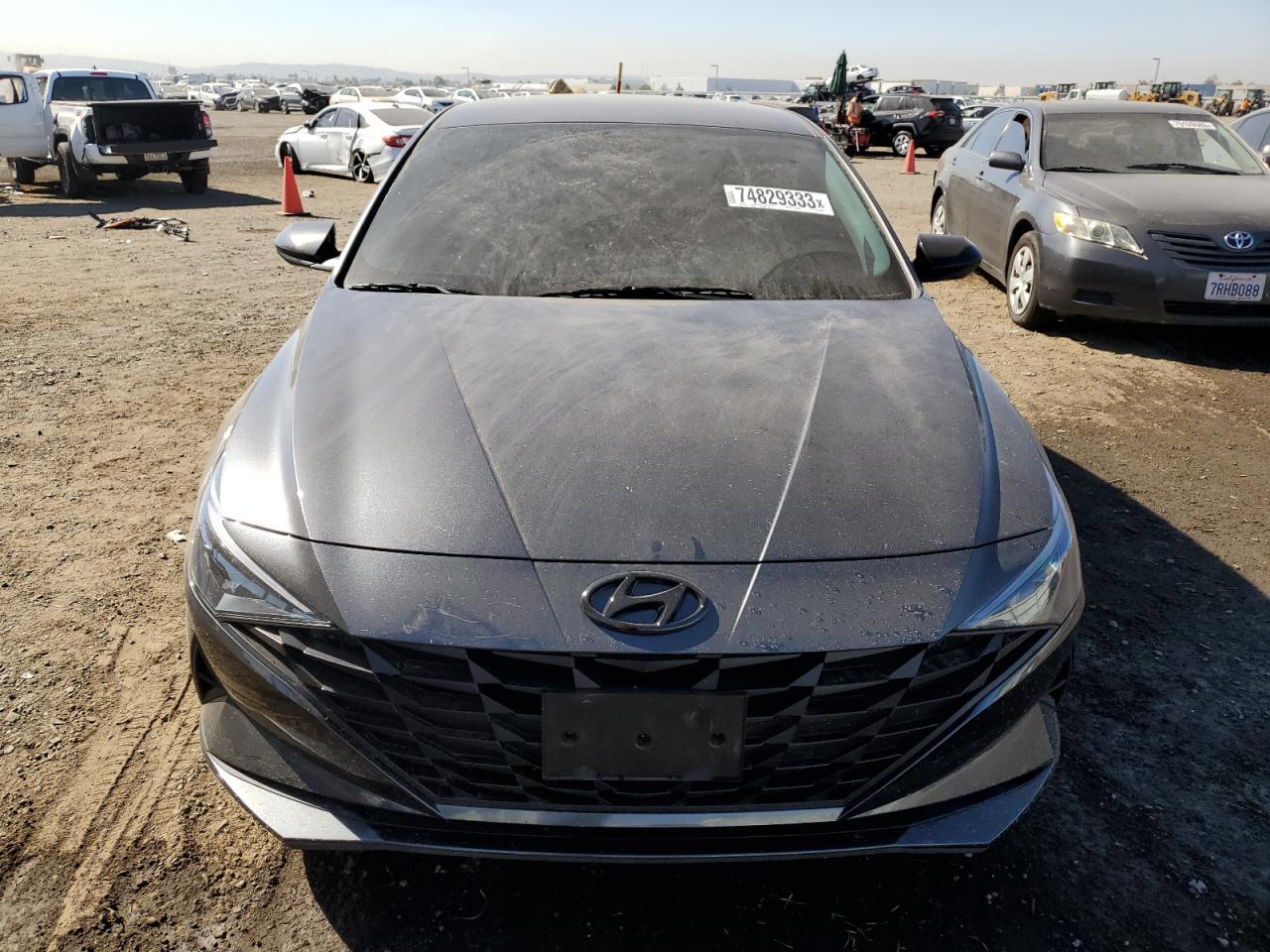 2022 HYUNDAI ELANTRA SE - Фото 5
