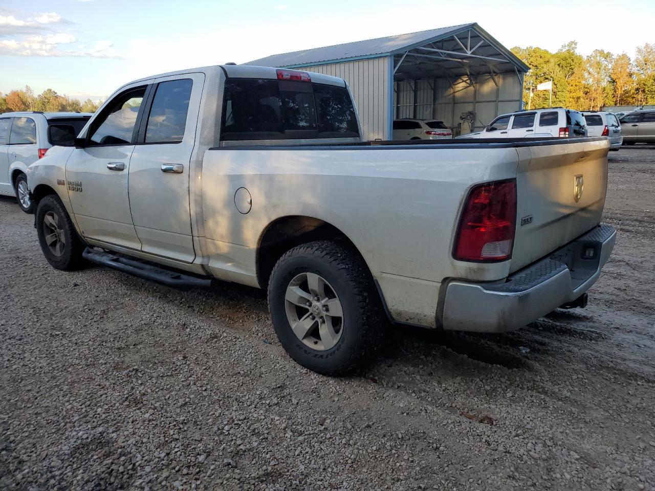 2014 RAM 1500 SLT - Image 2