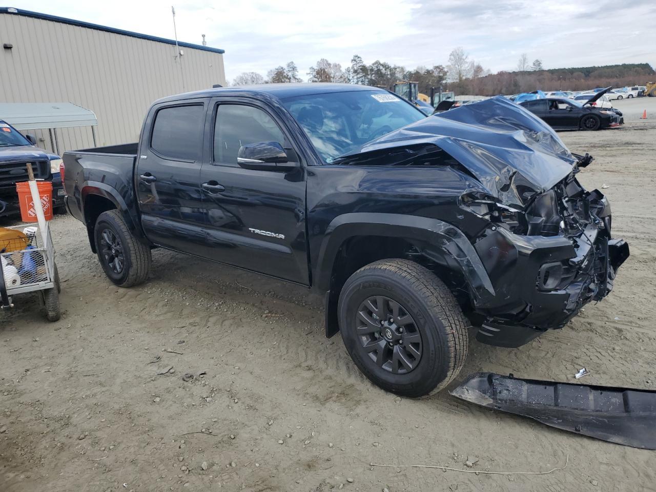 2023 TOYOTA TACOMA DOU - Фото 4