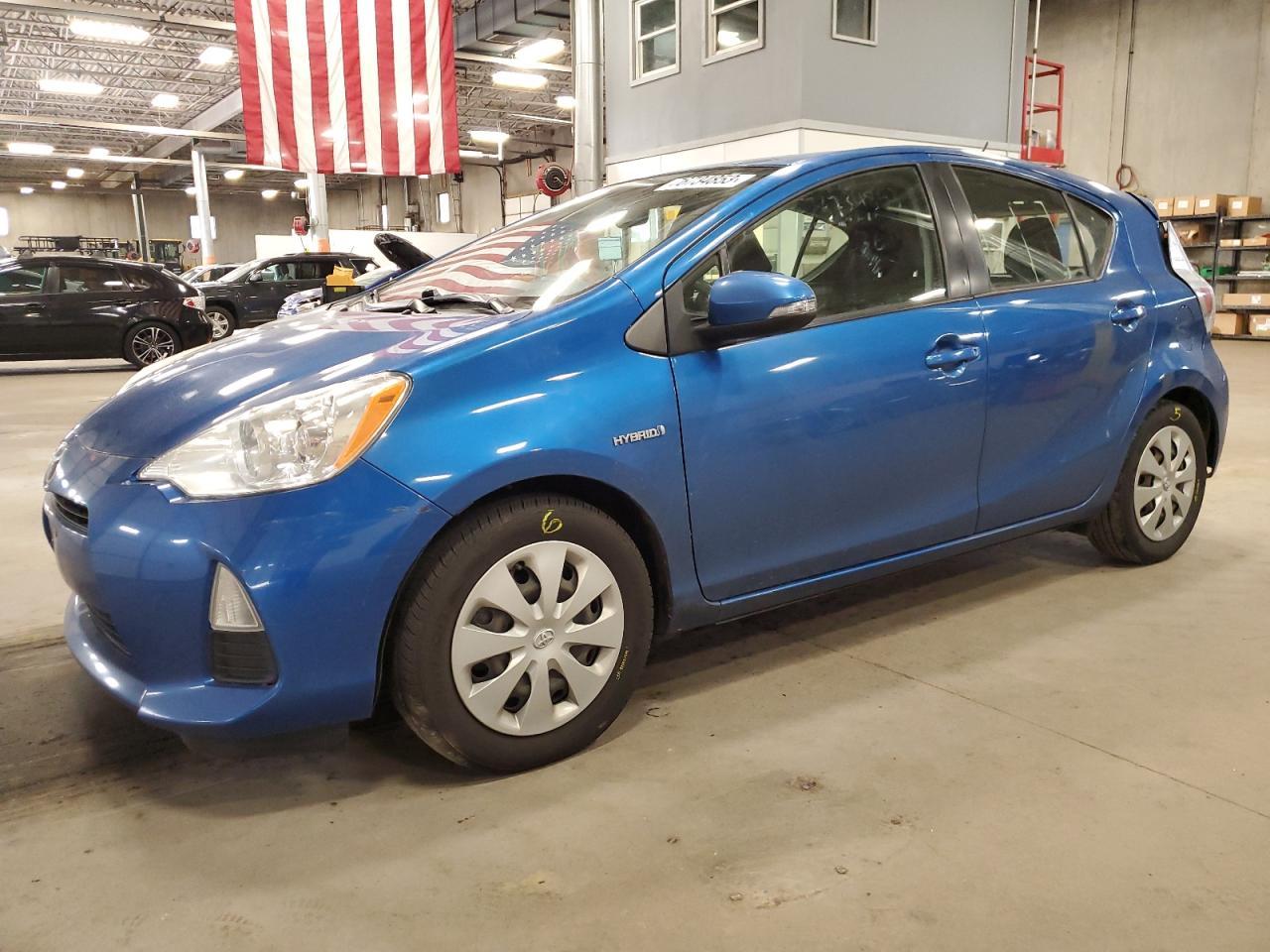 2013 TOYOTA PRIUS C car image