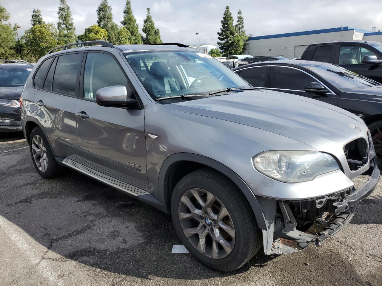 2011 BMW X5 XDRIVE3 - Фото 4