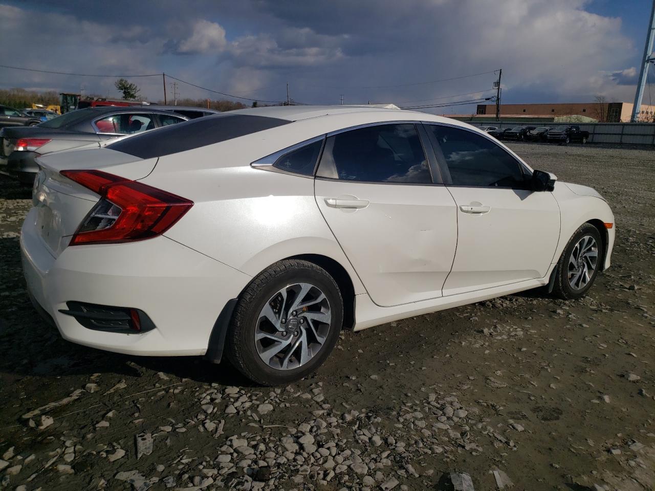 2016 HONDA CIVIC EX - Image 3