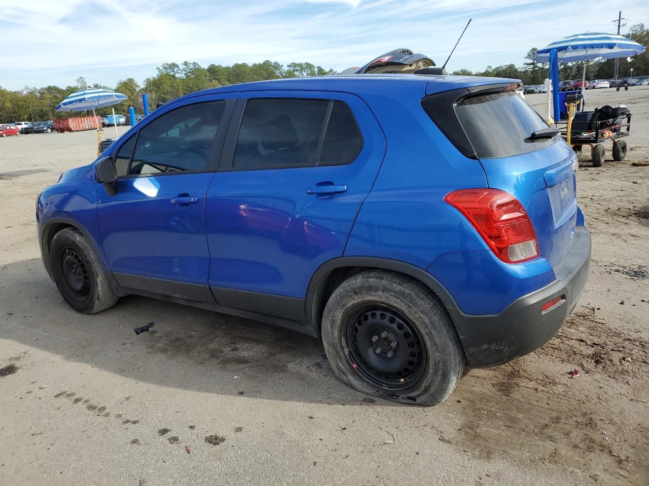 2015 CHEVROLET TRAX LS - Image 2