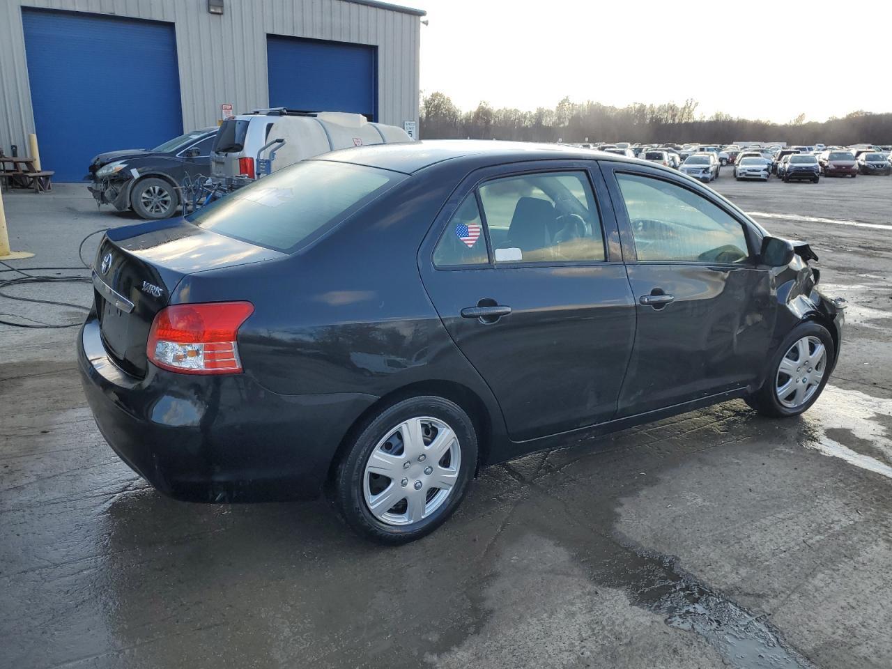 2012 TOYOTA YARIS - Фото 3